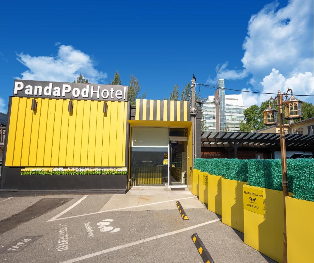 Panda Pod Hotel Richmond Exterior photo